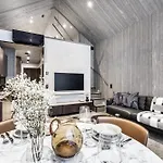 North Galaxy 22c By Hilla Apartment